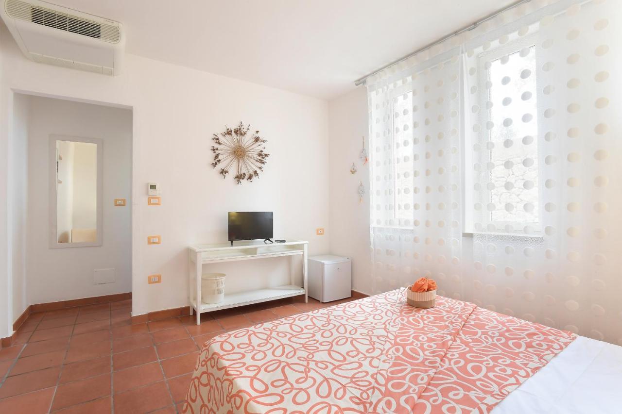 Bio&B Acquaviva Bed & Breakfast โอตรันโต ภายนอก รูปภาพ